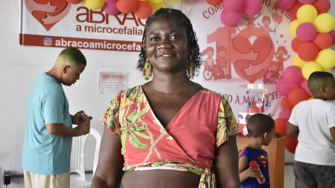 Fabiana Santos, mãe atendida pela ONG.