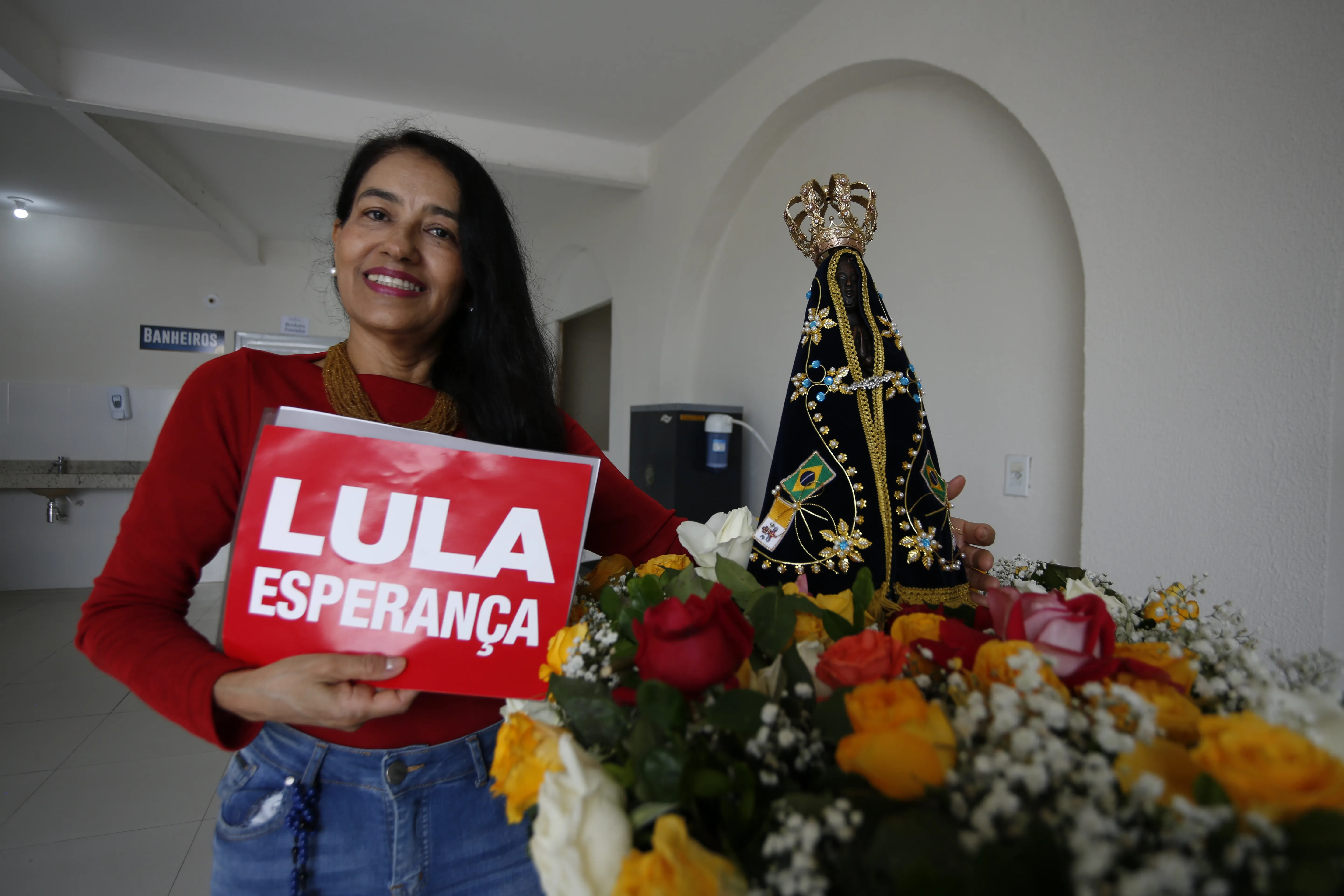 Em 2022, Nossa Senhora Aparecida já era alvo de debates entre eleitoras de Lula e Bolsonaro