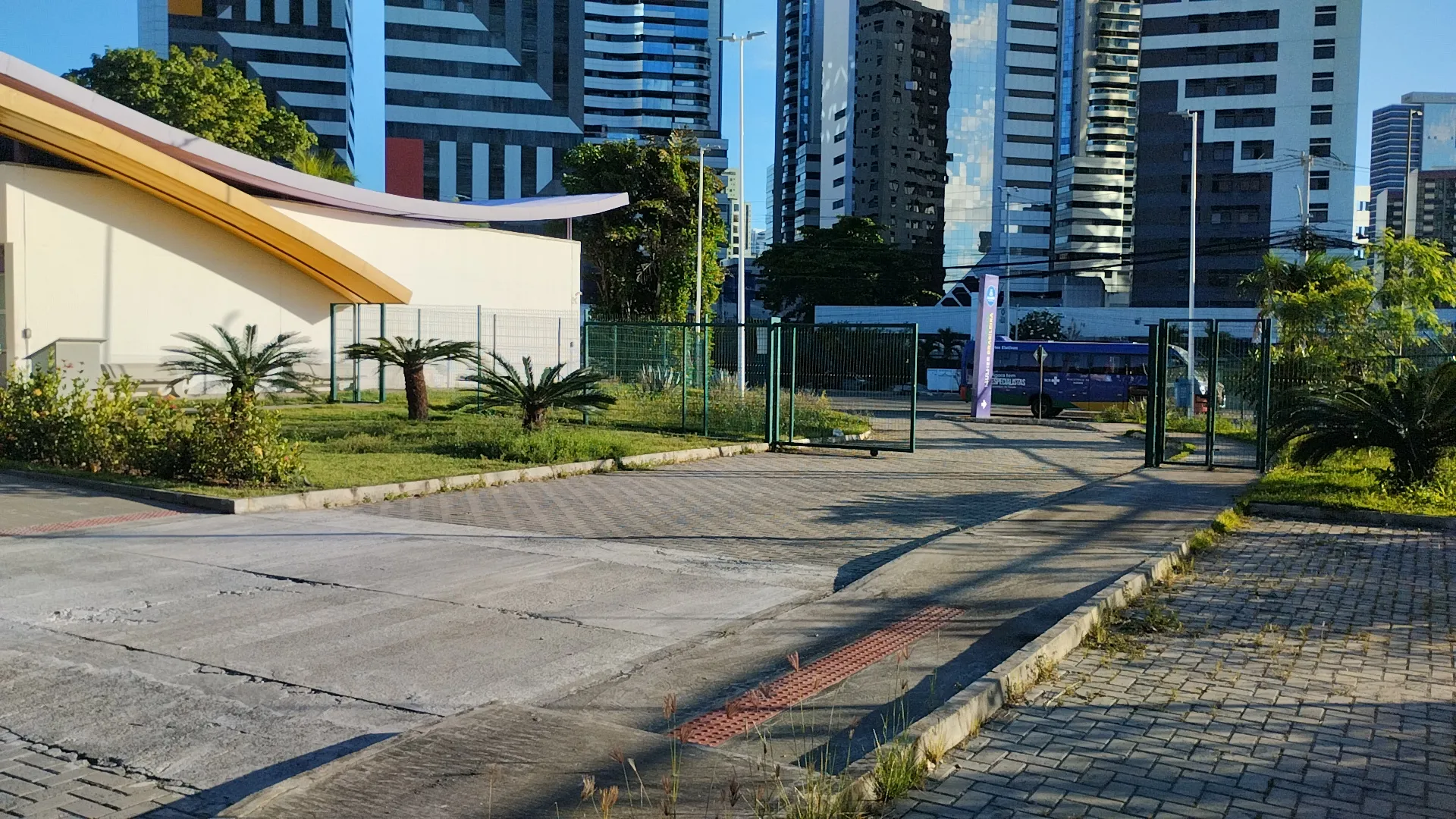 Entrada da Casa da mulher Brasileira