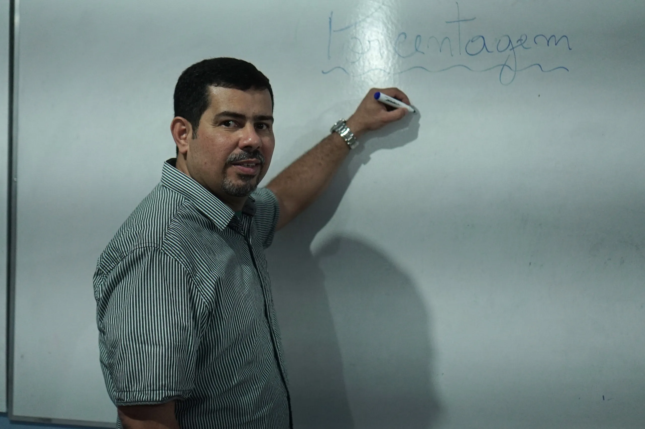 Aldemir tornou-se professor quando tinha 19 anos