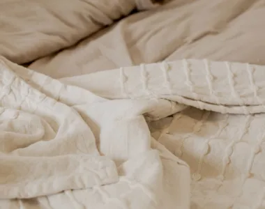 Homem surta em motel na Bahia