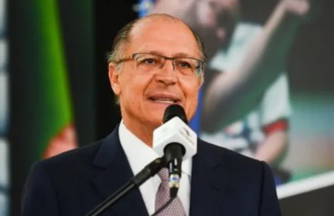 Imagem ilustrativa da imagem Vice-presidente Geraldo Alckmin defende redução de impostos